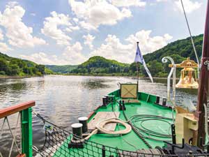 Dampfschiff bei Obervogelgesang